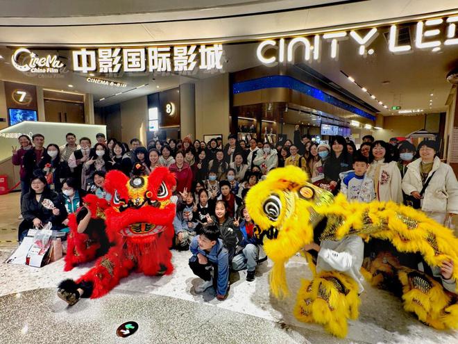 厅到生活场 换个方式“打开”影院j9九游会登录青岛市南区：从放映(图4)