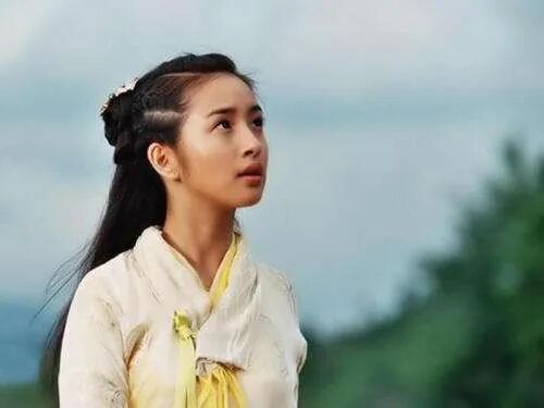 轮掰头她算受害者吗？九游会j9登录这一(图8)